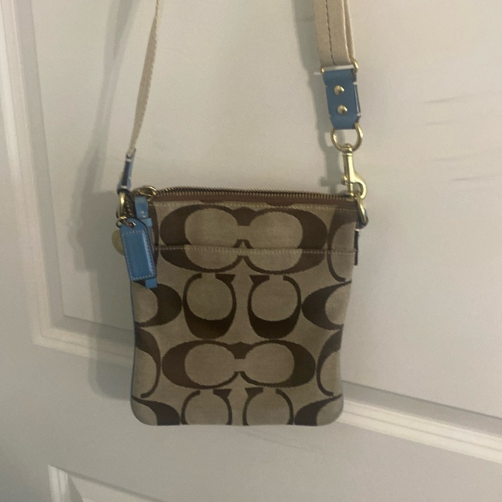 Vintage Coach crossbody bag